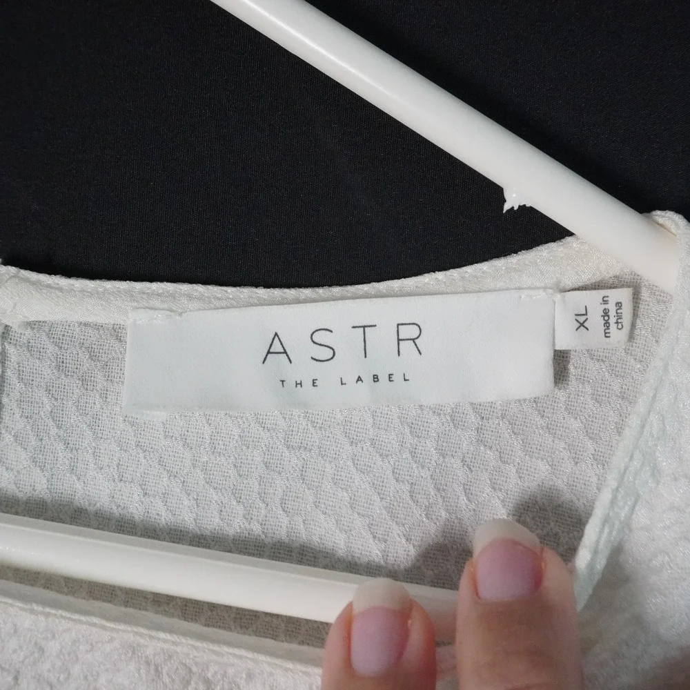 ASTR The Label‎ Ruched Blouse Puff Long Sleeve Textured White Top XL